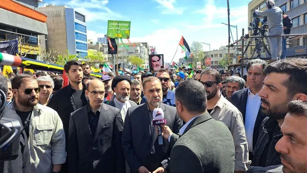 سرتیپ آشتیانی، وزیر دفاع