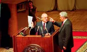 مستند تکان‌دهنده برنامه نفت در برابر غذا در عراق / مستی مداوم مردی که شوروی را نابود کرد / روایت خواهر دکتر حسین فاطمی از اعدامش / عذرخواهی قربانی شلیک دیک چینی از او / حادثه‌ای که منجر به تاسیس اورژانس در ایران شد