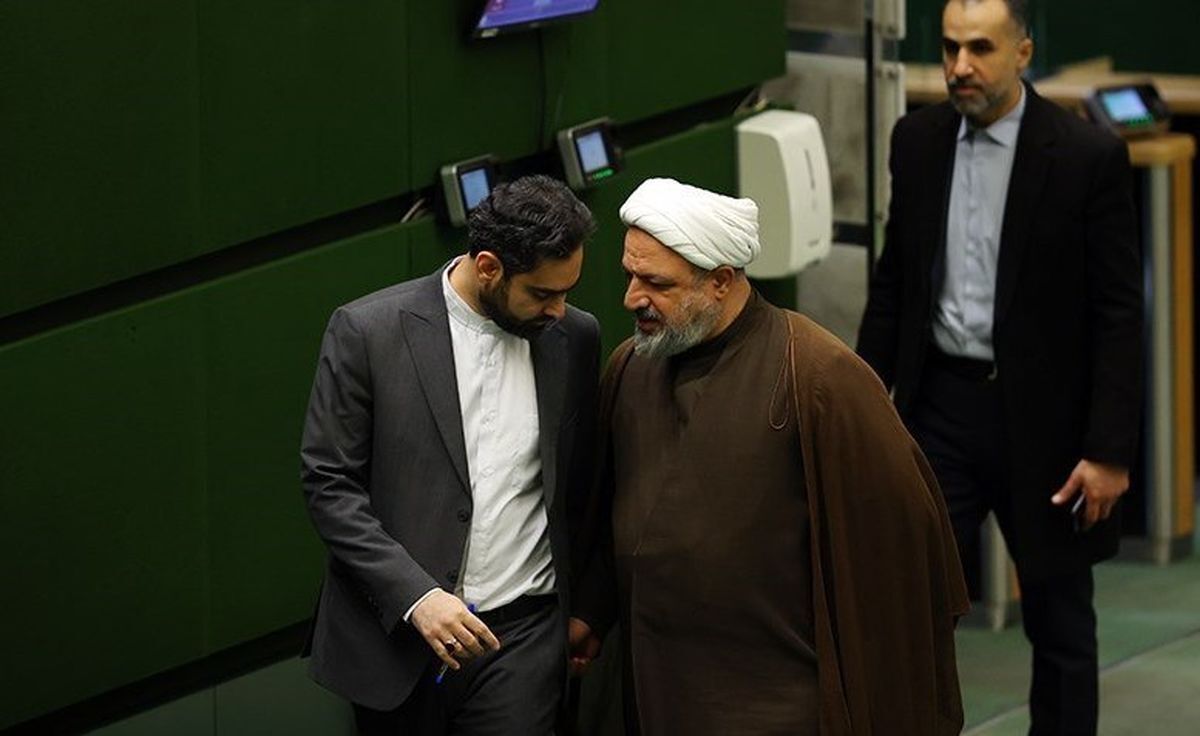 سوپر انقلابی‌ها در آزمون سخت حکم رسایی / آنچه برای دیگران تجویز می‌کردید را بپذیرید!
