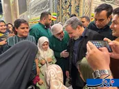 حضور عراقچی در چایخانه حرم امام رضا(ع)