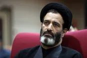 وفاداری مردم نباید نادیده گرفته شود / مسئولان باید فوراً مشکلات معیشتی مردم را در اولویت قرار دهند