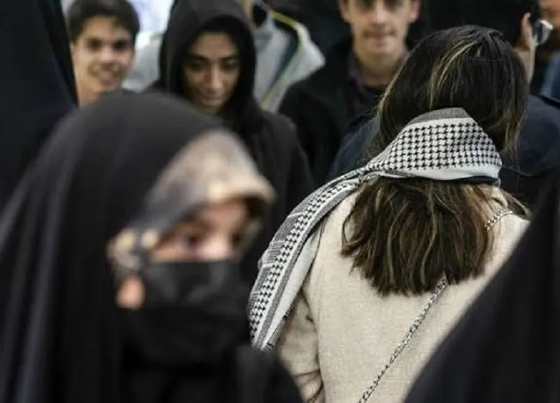 برهنگی؛ نوک کوه یخ بحران هویت