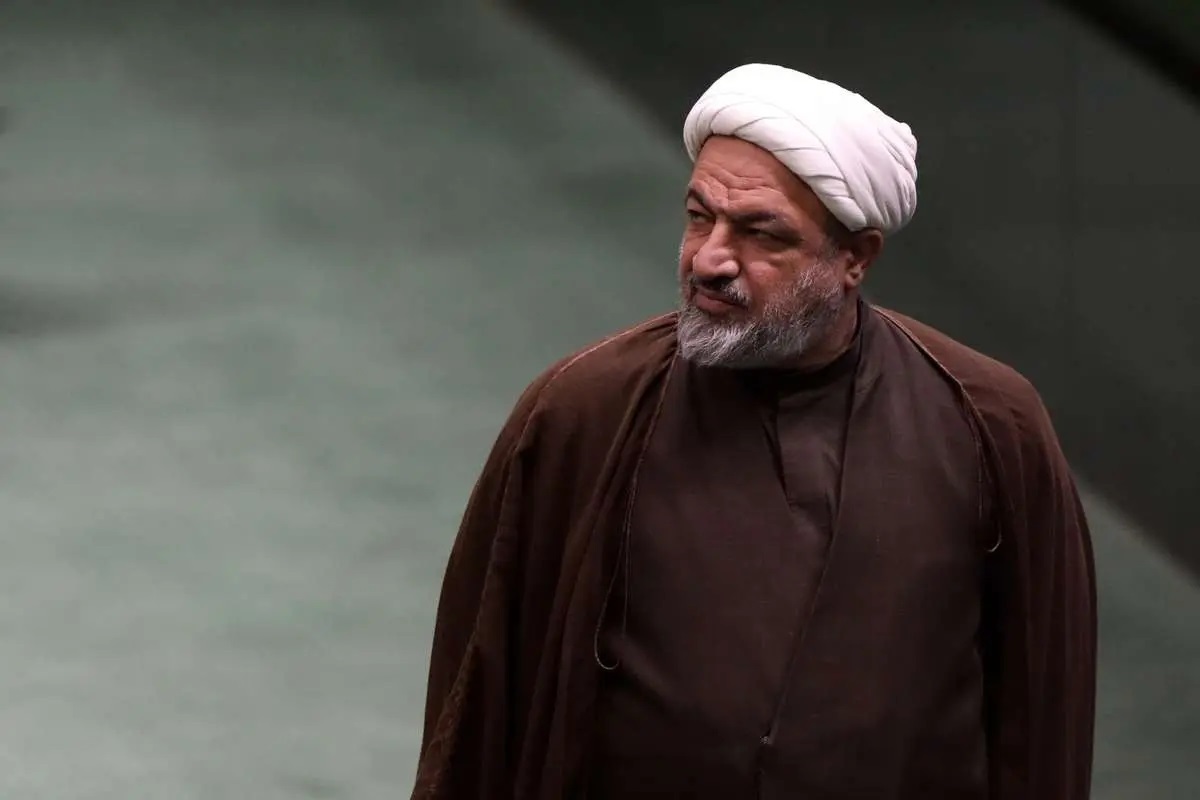 وقتی تکذیب دفتر رهبری هم حریف رسایی نمی‌شود / سیاست بازی جای تمکین را می‌گیرد؟!