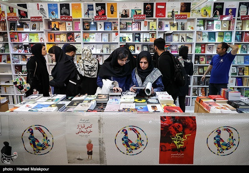 از «بوک‌تاک» و «بوکستاگرام» تا کتاب‌خوانی لاکچری؛ کتاب در عصر اسکرول هنوز زنده است؟