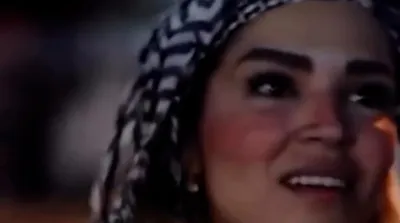 عکس العمل جالب شماری از زنان به بمباران زیرساخت‌ها