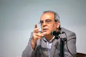 عبدی:معترضان خروجی همین نظام آموزشی هستند!