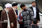 ژست حسن یزدانی در مقابل ابراهیم رئیسی
