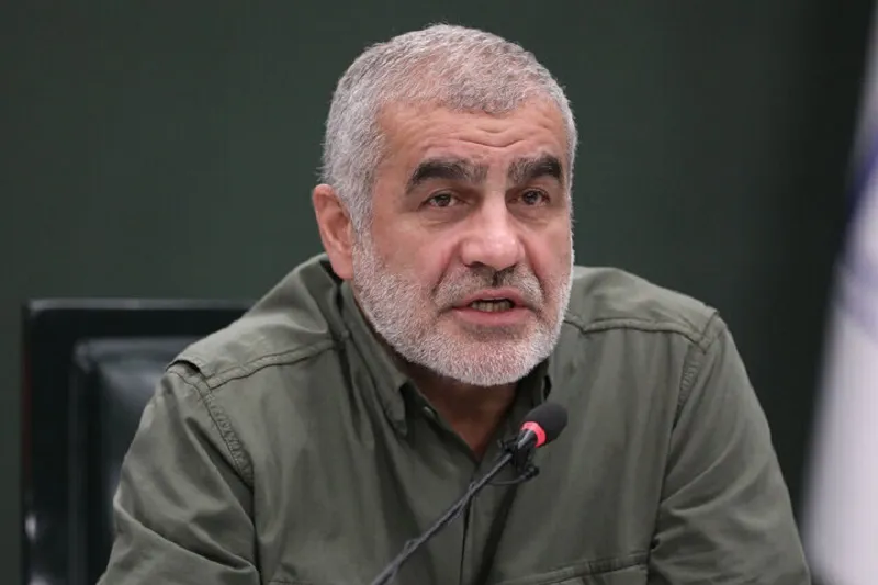 نیکزاد: افزایش نرخ سوم بنزین یک مُسکن است