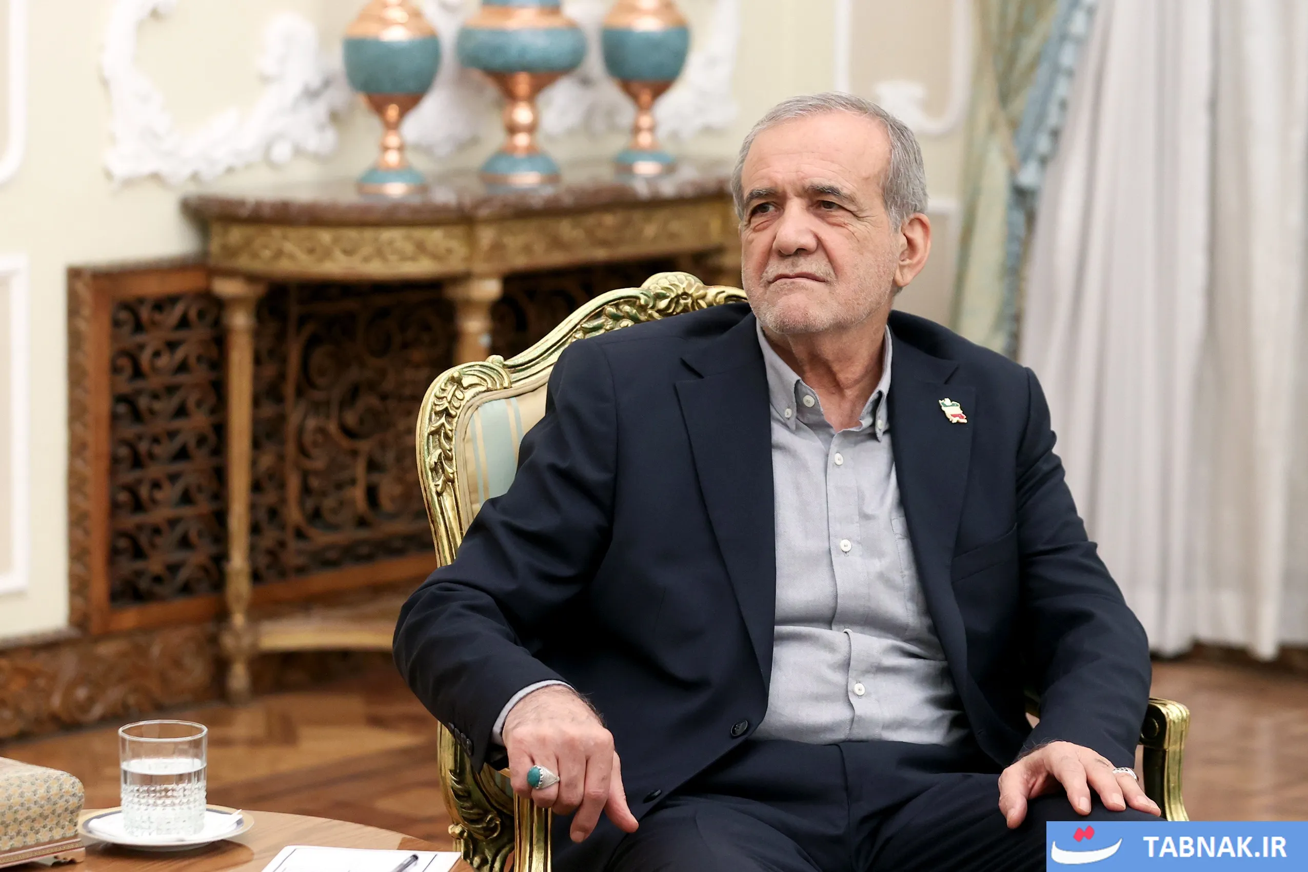 عکس: دیدار فرمانده ارتش پاکستان با رئیس‌جمهور