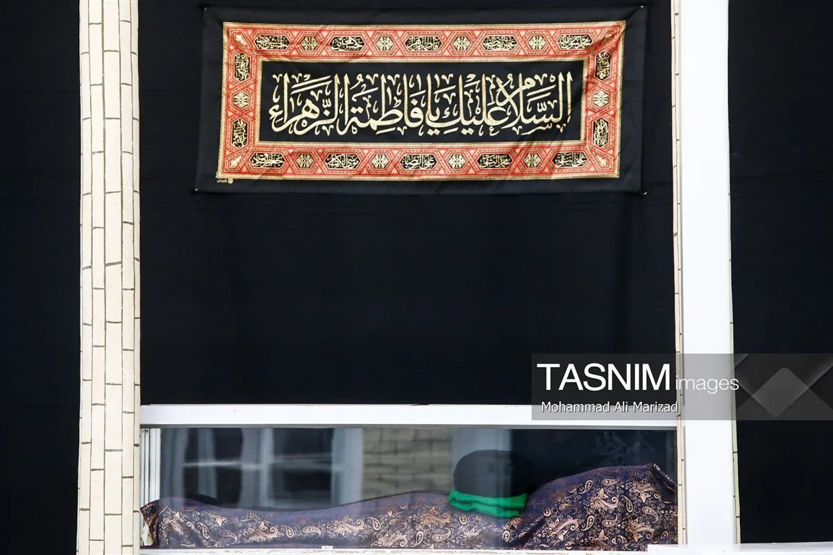 مراسم وداع با پیکر آیت‌الله شبیری زنجانی + عکس
