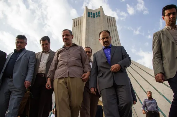 تهران&zwnj;گردی احمد مسجدجامعی و خبرنگاران حوزه شهری و میراث فرهنگی در منطقه ۹/ISNA

