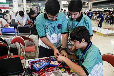 عکس: مسابقات روبوکاپ آزاد ایران