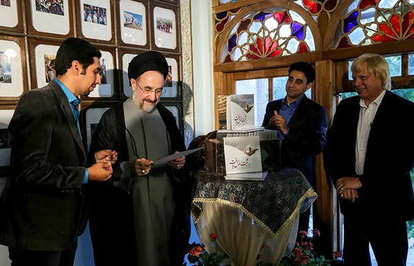 خاتمی در رونمایی از خشت اول کتاب ثبت احوال بافت یزد/ISNA
