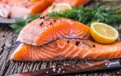 این ٨ ماده غذایی را بخوریم تا پیر نشویم