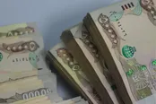 تصمیم بانک مرکزی برای زائران اربعین گران تمام شد/ چرا بانک‌ها دینار عراق را گران‌تر از بازار فروختند؟