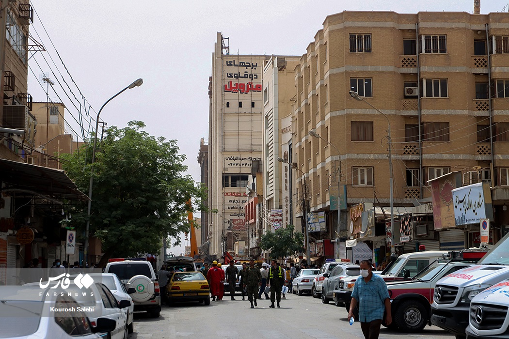 تابناک.