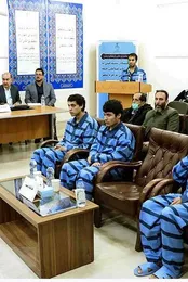 دادگاه عاملان حمله تروریستی شاهچراغ (ع) برگزار شد/ عضویت در گروه تروریستی داعش و اجتماع و تبانی به قصد اقدام علیه امنیت کشور از جمله اتهامات متهمان پرونده است / ماجرای تغییر دستور داعش به متهم ردیف اول
