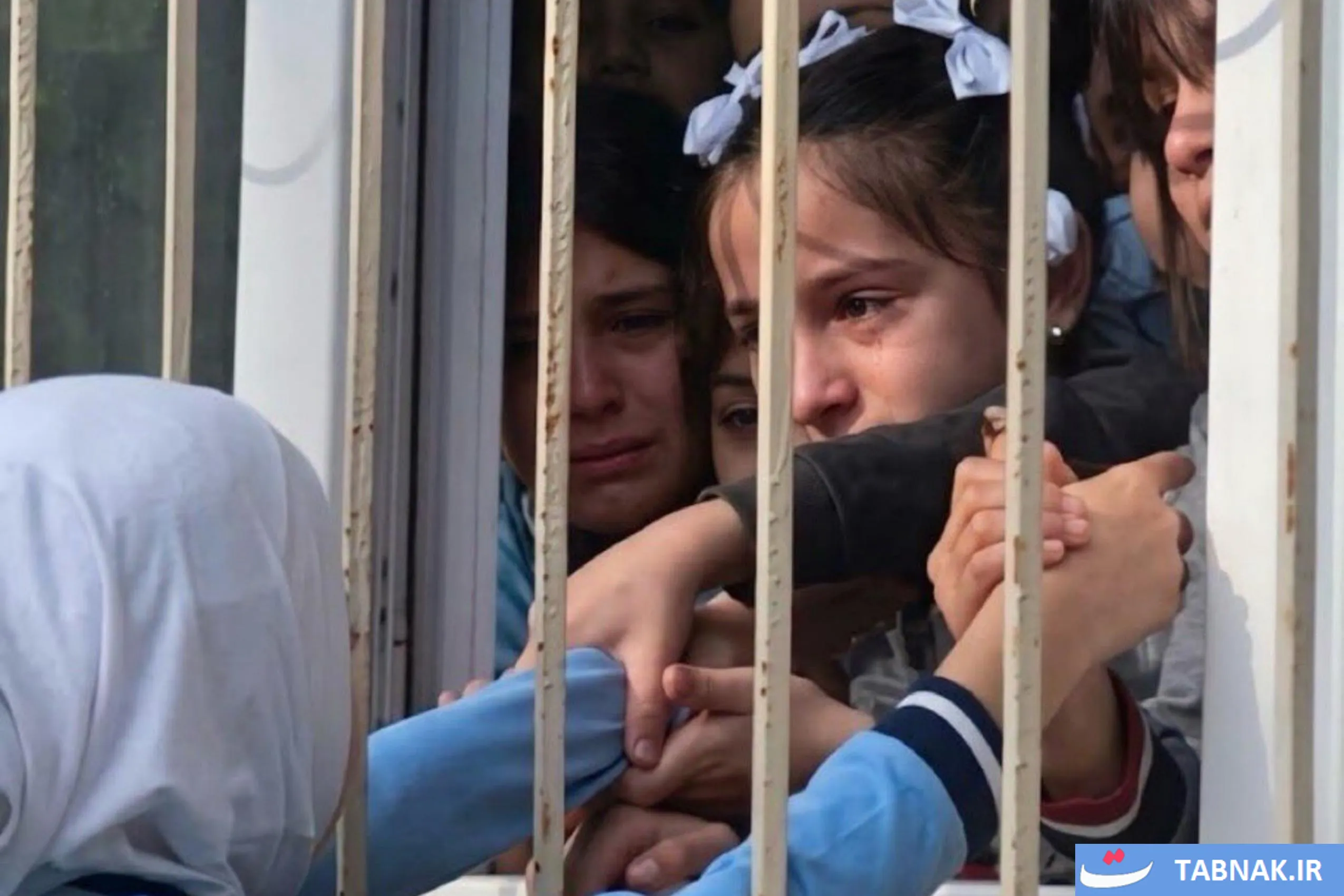 عکس: گسترش اعتراضات به ممنوعیت حجاب در مدارس باکو