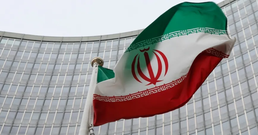 خروج از ان پی تی، هدیه به ترامپ است!