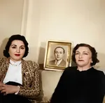 بازخوانی تاریخ/ زندگی و زمانه آخرین ملکه قاجار
