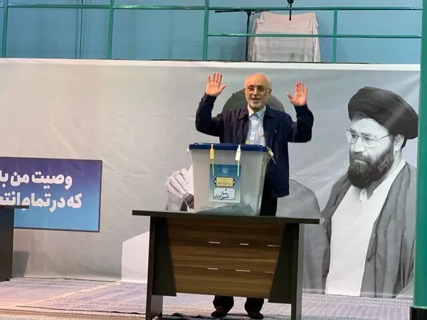 علی اکبر صالحی رئیس پیشین سازمان انرژی اتمی وزیر اسبق خارجه 