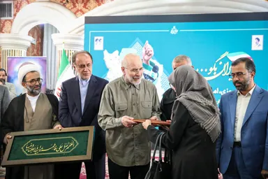 عکس: تجلیل رئیس مجلس از خبرنگاران پارلمانی به مناسبت روز خبرنگار