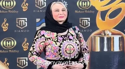 تیپ جنجالی مریم کاویانی در جشن حافظ