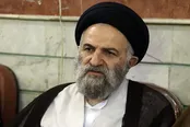 انتقاد از روحانی‌ای که در ازای دعا پول می‌گیرد
