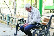 قمار با معیشت بازنشستگان؛ اردیبهشتی که نیامد!