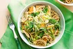 طرز تهیه سالاد نودل و مرغ
