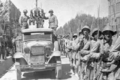 کاروان کامیون‌های اشغالگران آمریکایی در ایران+عکس