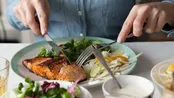 بهترین ساعت برای شام خوردن چه زمانی است؟