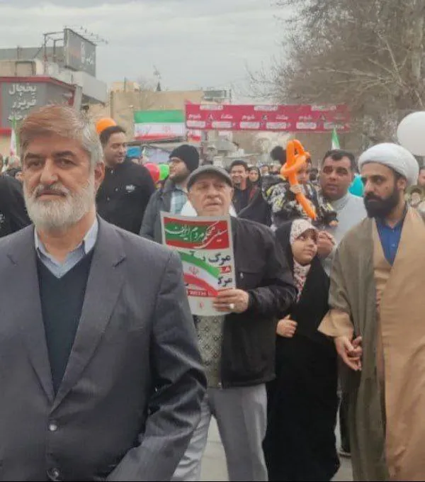 حضور مطهری، نماینده پیشین مجلس شورای اسلامی در راهپیمایی ۲۲ بهمن