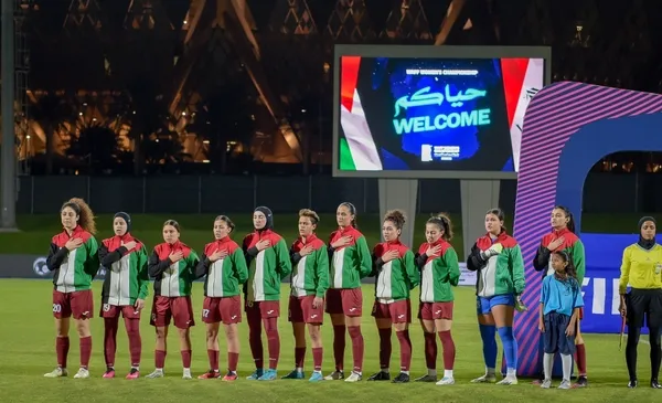 تیم ملی فوتبال زنان فلسطین در مسابقه مقابل عراق 