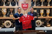 مهاجم پرسپولیس قراردادش را تمدید کرد
