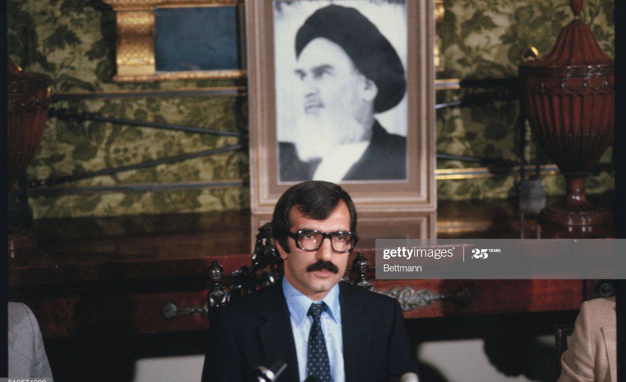 بازخوانی تاریخ/ عجیب‌ترین مأموریت آقای شاعر در دفتر رئیس‌جمهور!