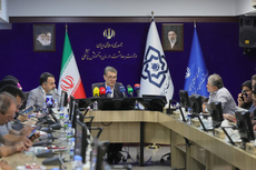 مدیرعامل بیمه سلامت انتقادها را مربوط به بیمه های خصوصی دانست/ تاثیر حمایت ما از بیماران ملموس است!