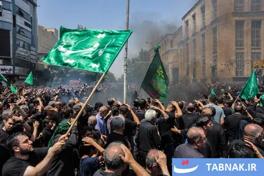 عکس: آیین خیمه سوزان عاشورا در چهارراه گلوبندک تهران