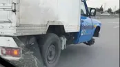 تصاویر عجیب رانندگی با نیسان آبی بدون چرخ!