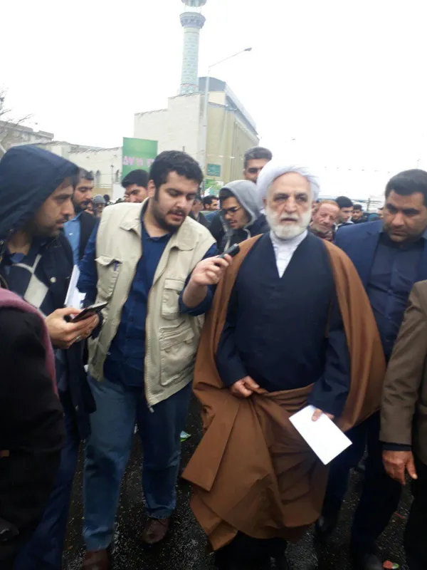 محسنی اژه ای در راهپیمایی ٢٢ بهمن 