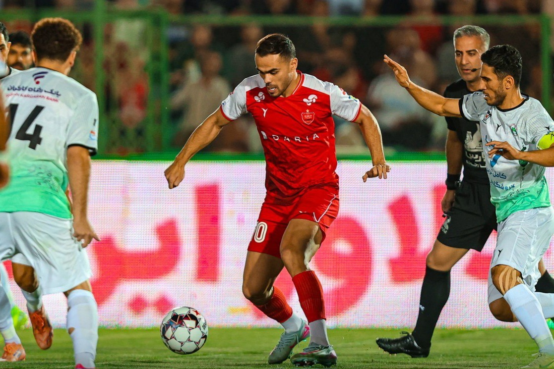 عبور پرسپولیس از استقلال با شکست ذوب‌آهن؛ شاگردان تارتار مزد بازی تهاجمی را گرفتند