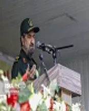 رژه نیروهای مسلح در خوزستان با حضور محسن رضایی+ عکس/ رضایی: دفاع مقدس یکی از بزرگ‌ترین حوادث تاریخ ایران است/ پیشکسوتان جنگ تحمیلی پرچمداران اقتدار ایران هستند