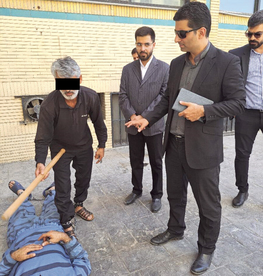 قتل مرد افغانستانی با تبر+ عکس قتل مرد افغانستانی با تبر+ عکس
