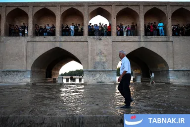 عکس: جاری شدن آب در زاینده رود