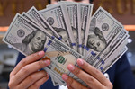 دلار در آستانه ۲۳۰ هزار تومان تغییر مسیر داد/ بازار...