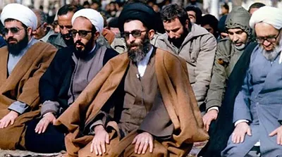 چه کسی «مرگ بر آمریکا» را به تکبیر اضافه کرد؟