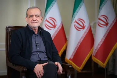 عکس: گفت و گوی دکتر مسعود پزشکیان با مردم در دومین سال دولت چهاردهم