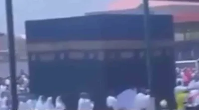 تصاویر ساخت کپی کعبه و طواف دور آن در آفریقا!