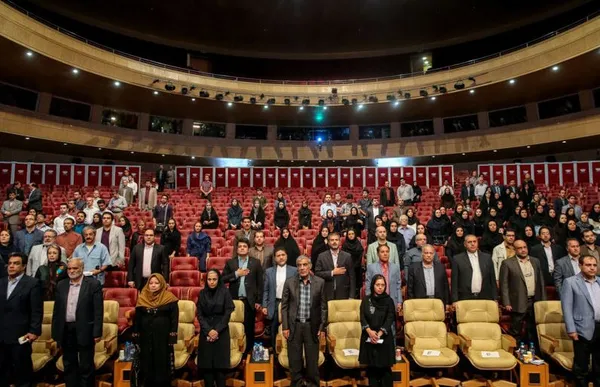 مراسم بزرگداشت روز خبرنگار در برج میلاد./ISNA
