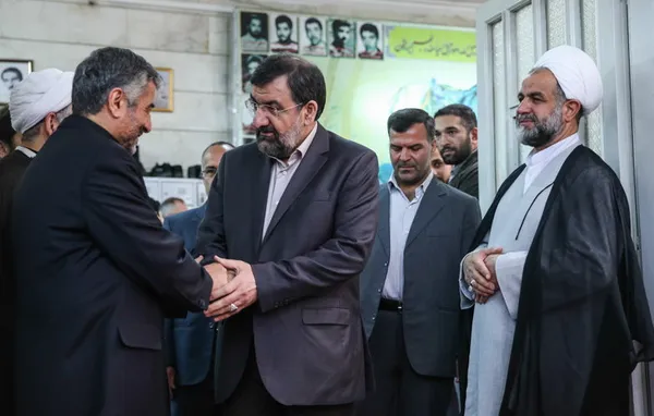 محسن رضایی در مراسم ترحیم پدر همسر فرمانده کل سپاه/ISNA
